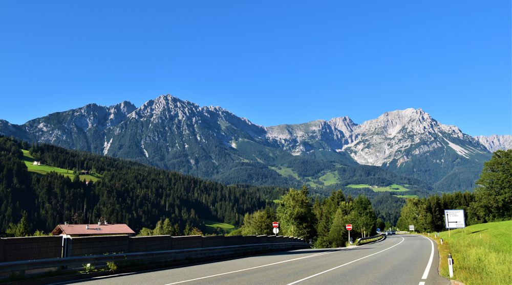 Straße in Österreich